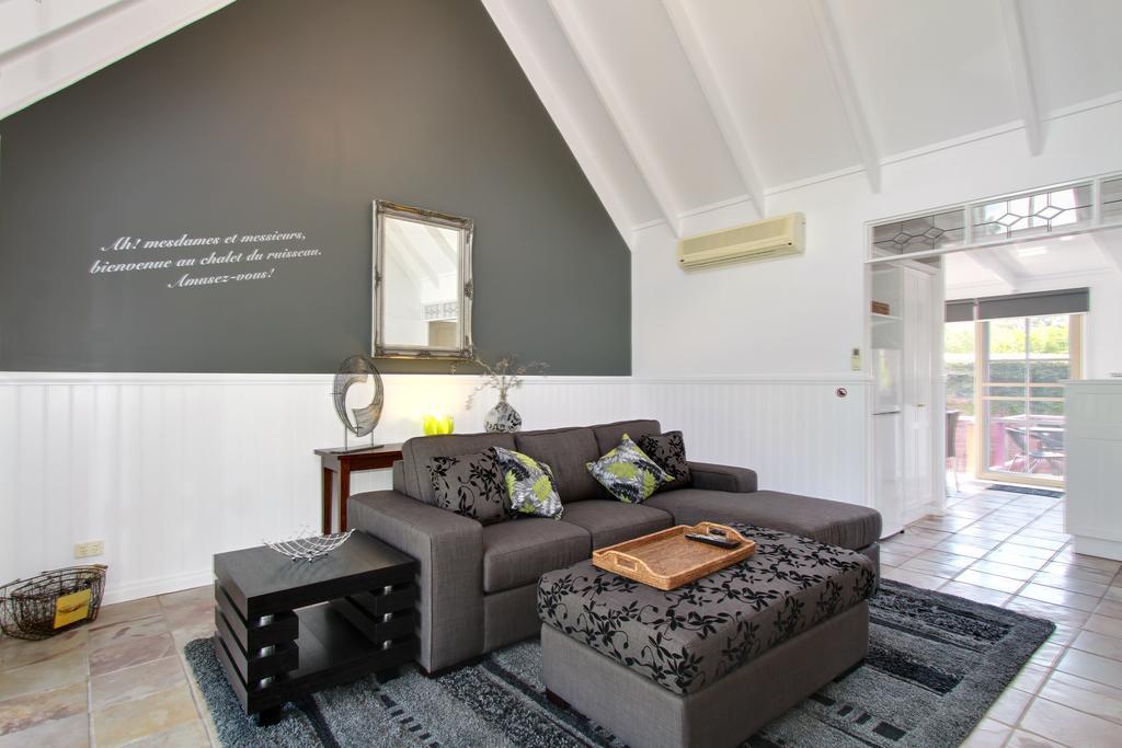 Creek Cottage Bed And Breakfast Traralgon Exterior foto
