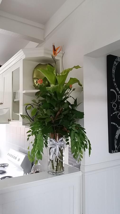 Creek Cottage Bed And Breakfast Traralgon Exterior foto